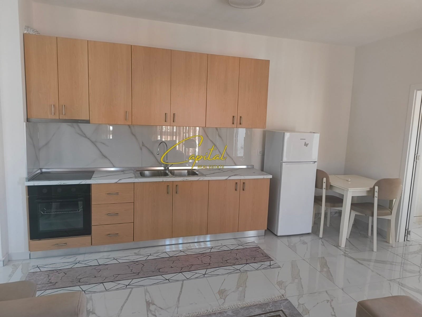 APARTAMENT ME QIRA 1+1 5 MAJI 55.000 LEKE