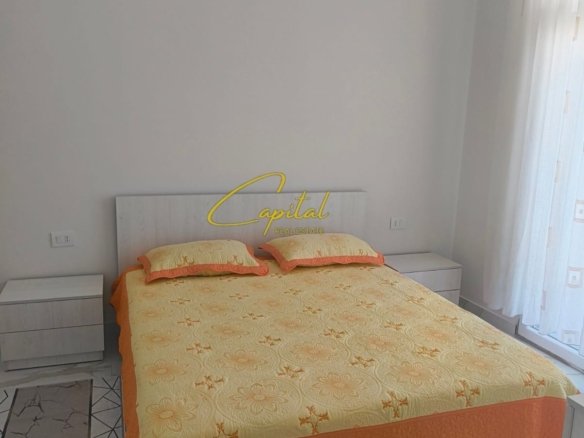 APARTAMENT ME QIRA 1+1 5 MAJI 55.000 LEKE