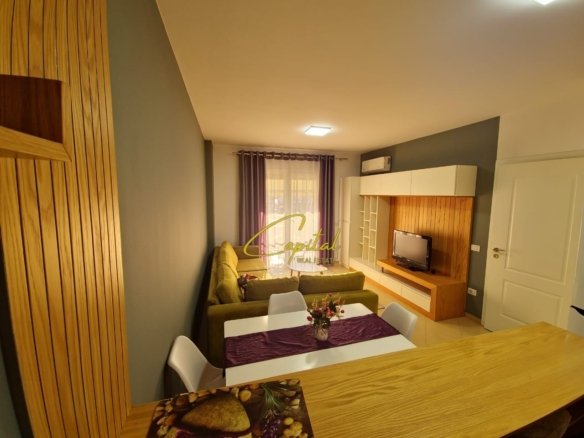 APARTAMENT ME QIRA 2+1 5 MAJI 75.000 LEKE