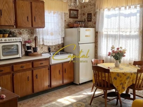 APARTAMENT ME QIRA 1+1 21 DHJETORI 40.000 LEKE