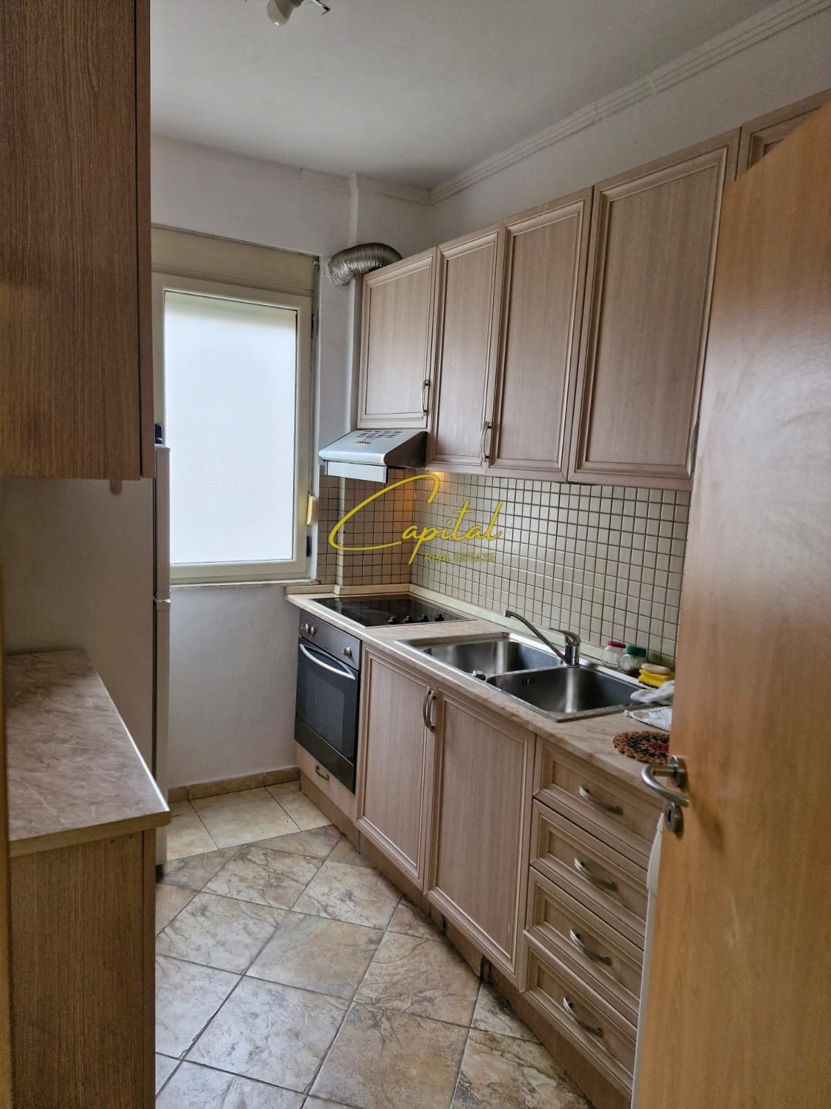 APARTAMENT ME QIRA 2+1 KOMUNA E PARISIT 750 EURO