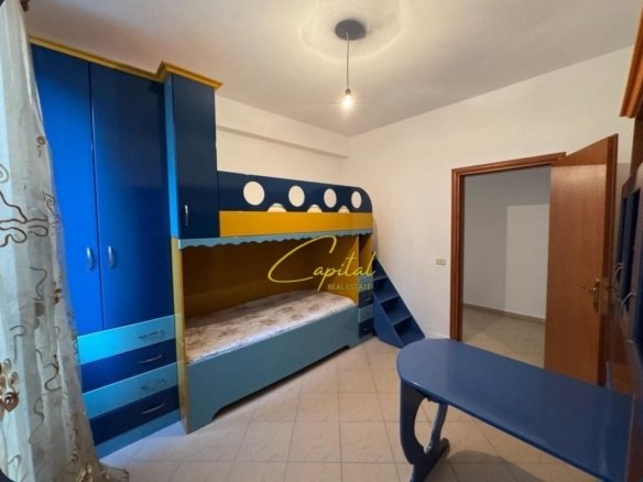 APARTAMENT ME QIRA 1+1 YZBERISHT 45.000 LEKE