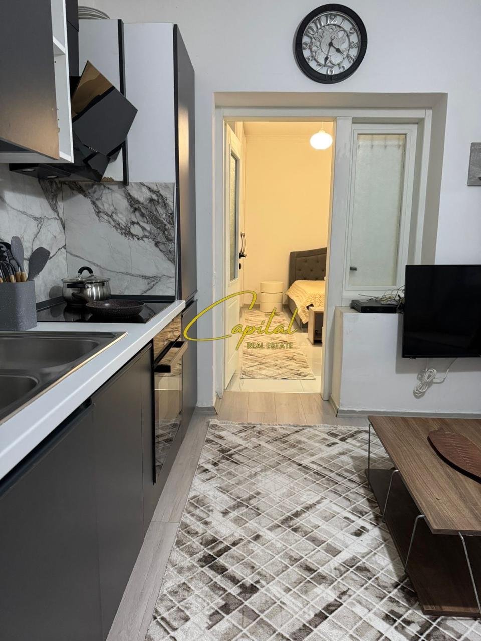 APARTAMENT ME QIRA 1+1 RRUGA E DIBRES 43.000 LEKE