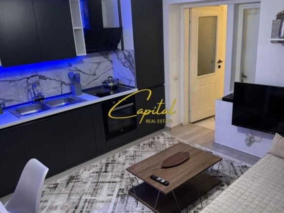 APARTAMENT ME QIRA 1+1 RRUGA E DIBRES 43.000 LEKE