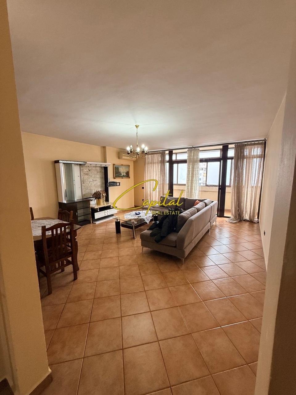 APARTAMENT ME QIRA 2+1 RRUGA E KAVAJES 700 EURO
