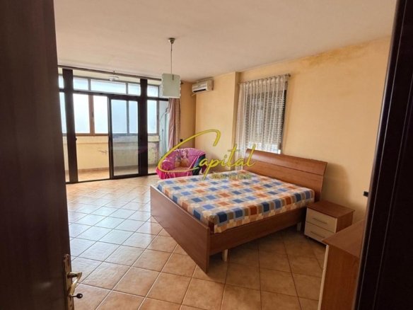 APARTAMENT ME QIRA 2+1 RRUGA E KAVAJES 700 EURO