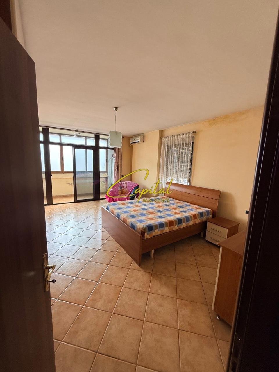 APARTAMENT ME QIRA 2+1 RRUGA E KAVAJES 700 EURO