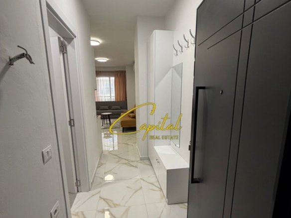 GARSONIERE ME QIRA 40 M2 LAPRAKE 42.000 LEKE