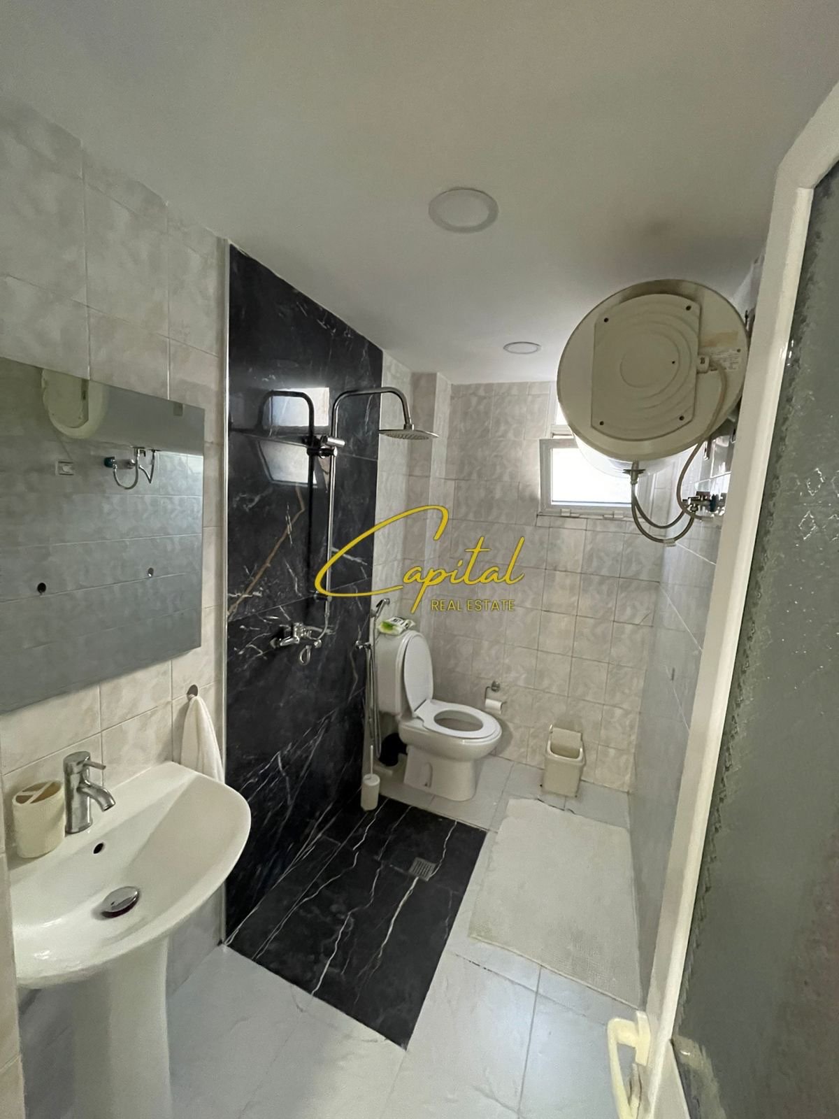 APARTAMENT ME QIRA 2+1 QENDER 75.000 LEKE