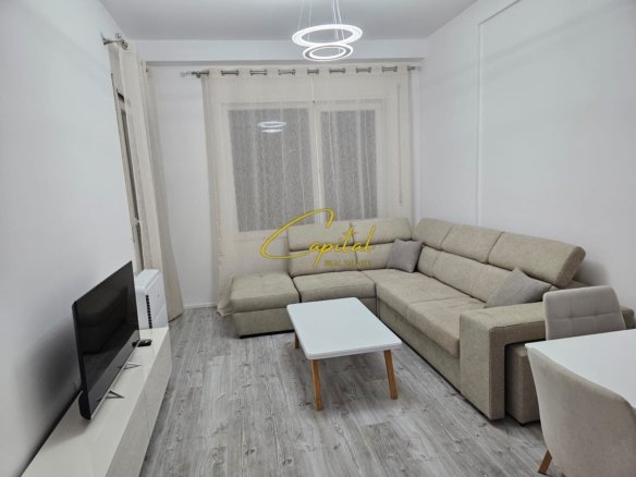 SHITET APARTAMENT 2+1 SPITALI AMERIKAN 3 190.000 EURO