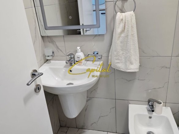 SHITET APARTAMENT 2+1 SPITALI AMERIKAN 3 190.000 EURO
