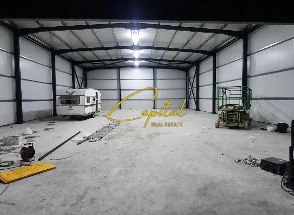 KAPANON ME QIRA 650 M2 TUFINE 2000 EURO