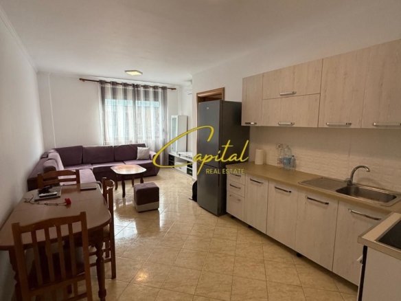 APARTAMENT ME QIRA 1+1 5 MAJI 38.000 LEKE