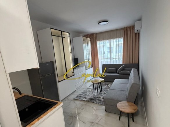 GARSONIERE ME QIRA 40 M2 LAPRAKE 42.000 LEKE