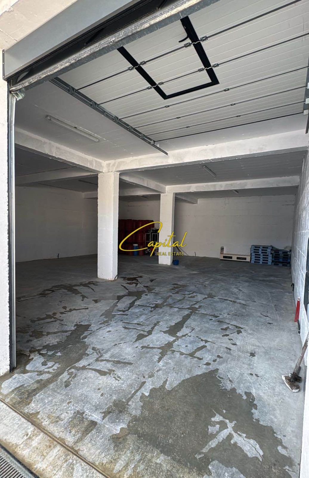MAGAZINE ME QIRA 220 M2 CITY PARK 80.000 LEKE