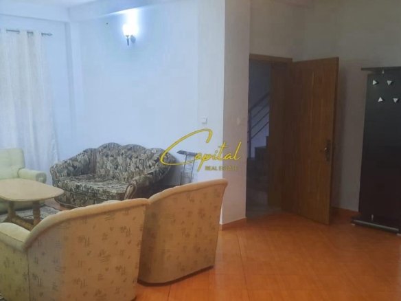 APARTAMENT ME QIRA 3+1 QYTET STUDENTI 45.000 LEKE