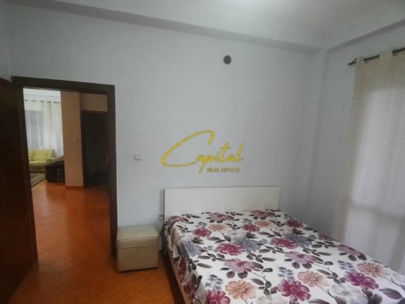 APARTAMENT ME QIRA 3+1 QYTET STUDENTI 45.000 LEKE