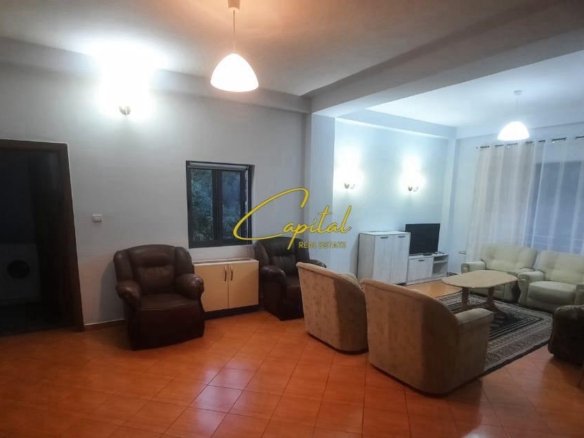 APARTAMENT ME QIRA 3+1 QYTET STUDENTI 45.000 LEKE
