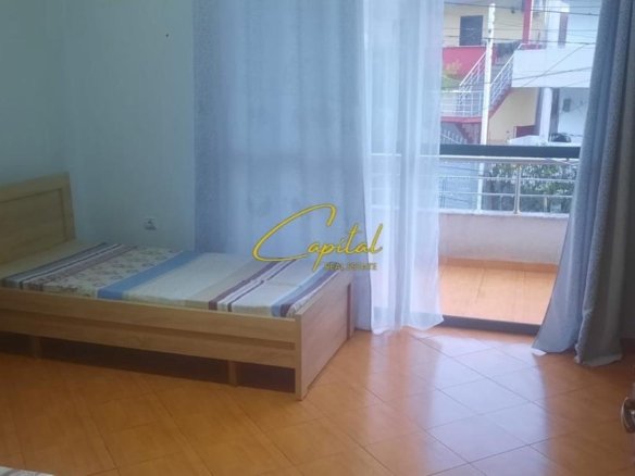 APARTAMENT ME QIRA 3+1 QYTET STUDENTI 45.000 LEKE