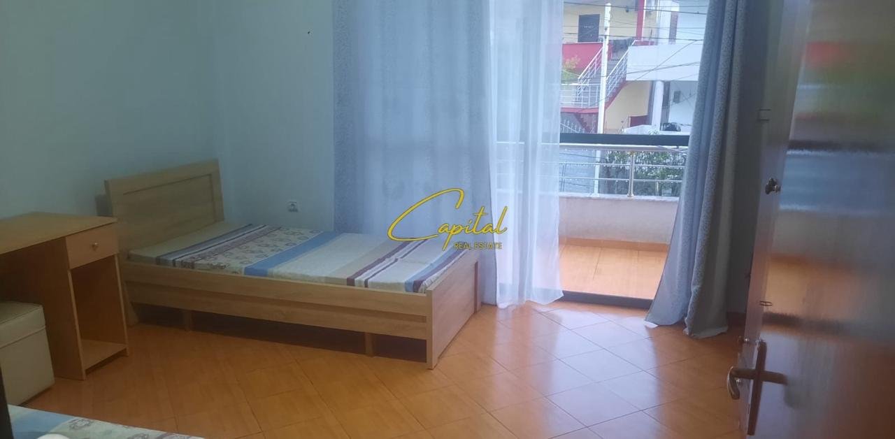 WhatsApp Image 2026-03-10 at 4.09.02 PM APARTAMENT ME QIRA 3+1 QYTET STUDENTI 45.000 LEKE