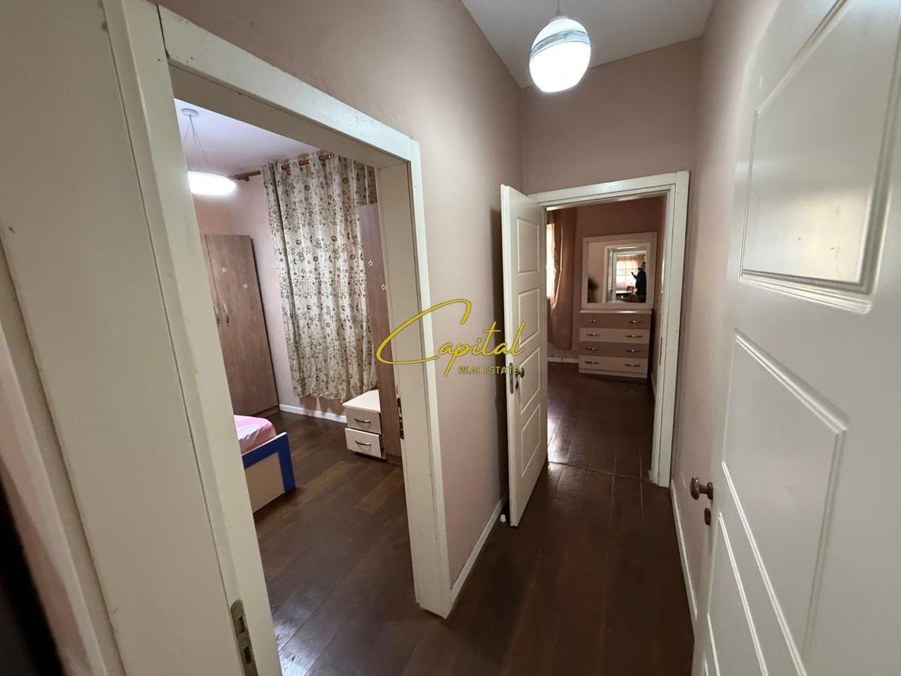 APARTAMENT ME QIRA 2+1 ISH TREGU ELEKTRIK 50.000 LEKE