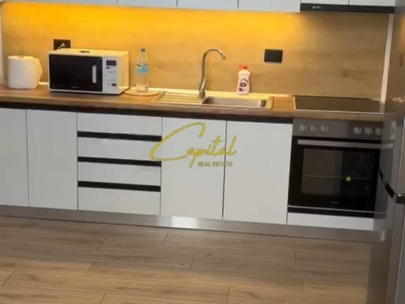 APARTAMENT ME QIRA 2+1+2 ISH PARKU 700 EURO