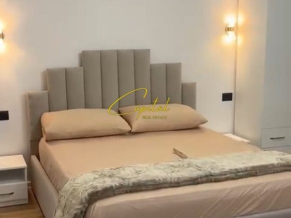 APARTAMENT ME QIRA 2+1+2 ISH PARKU 700 EURO