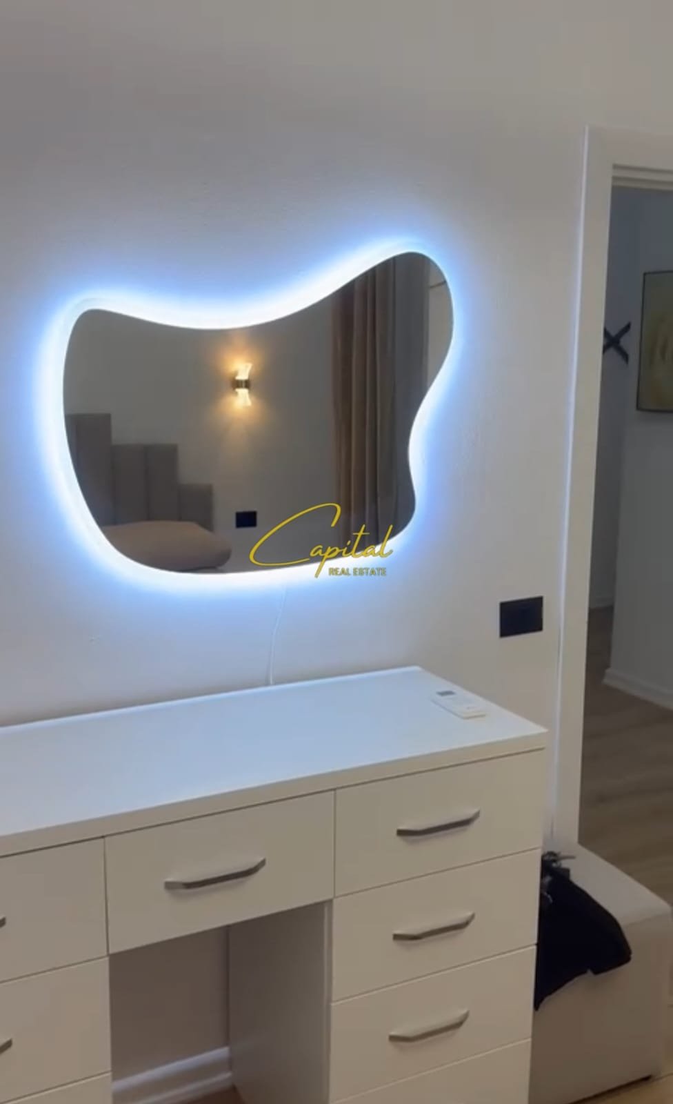APARTAMENT ME QIRA 2+1+2 ISH PARKU 700 EURO