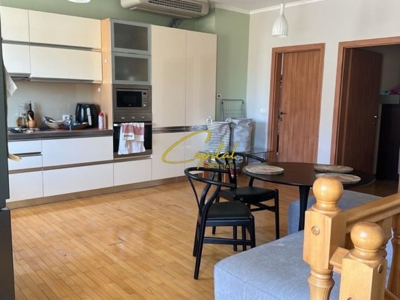 APARTAMENT TRIPLEX ME QIRA 2+1 PALLATI I BRIGADAVE 1.100 EURO