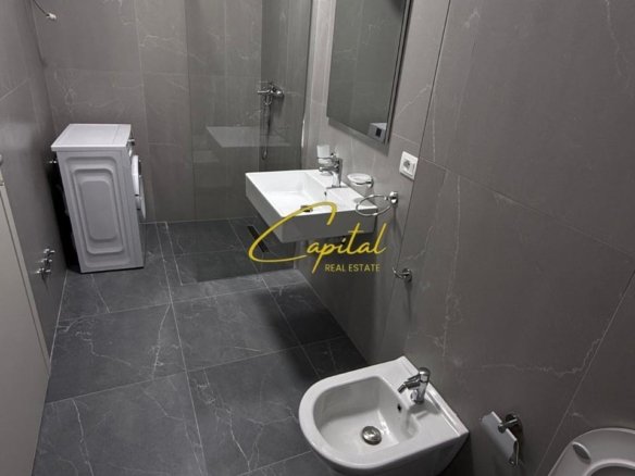 APARTAMENT ME QIRA 1+1 5 MAJI 50.000 LEKE