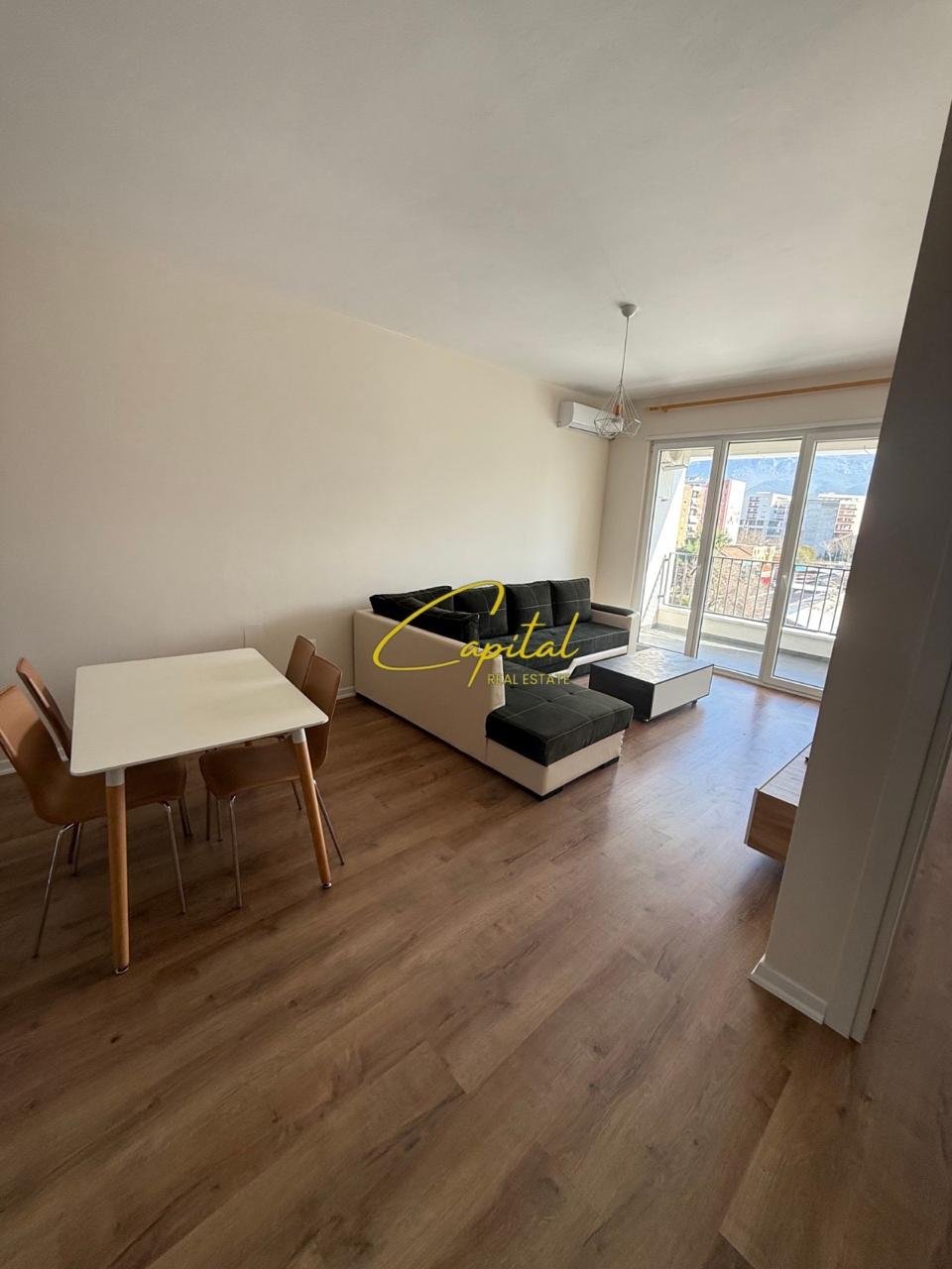 APARTAMENT ME QIRA 1+1 5 MAJI 50.000 LEKE