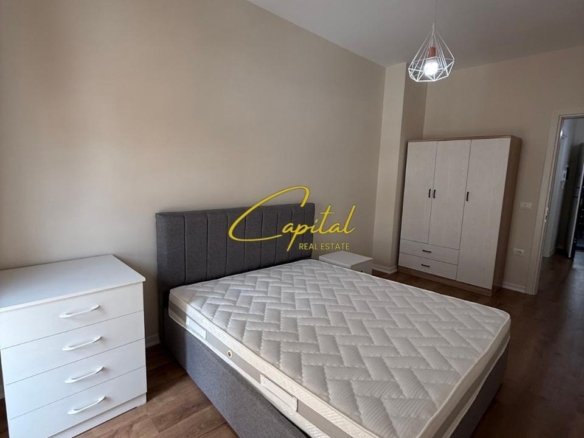 APARTAMENT ME QIRA 1+1 5 MAJI 50.000 LEKE