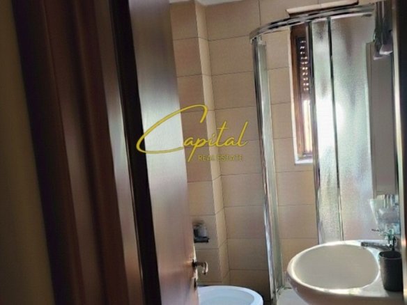 APARTAMENT ME QIRA 1+1 BLV BAJRAM CURRI 45.000 LEKE