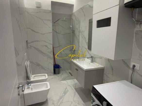 APARTAMENT ME QIRA 2+1 KOMUNA E PARISIT 1.200 EURO