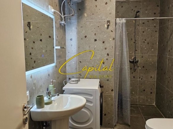 APARTAMENT ME QIRA 2+1 5 MAJI 60.000 LEKE