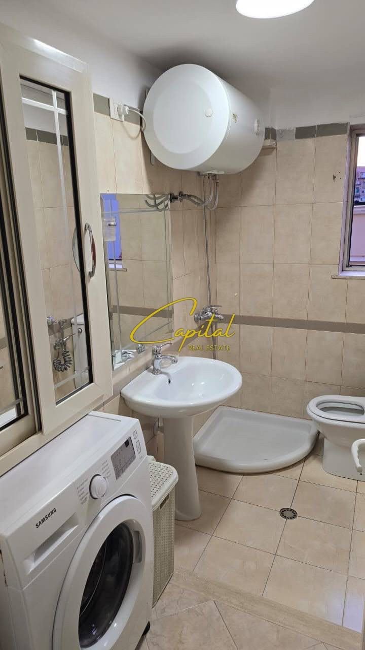 APARTAMENT ME QIRA 2+1 RRUGA E DIBRES 57.000 LEKE