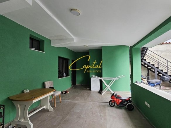 VILE PRIVATE ME QIRA 500 M2 ALLIAS 2.300 EURO