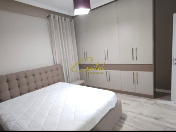 APARTAMENT ME QIRA 2+1 KOPSHTI BOTANIK 60.000 LEKE