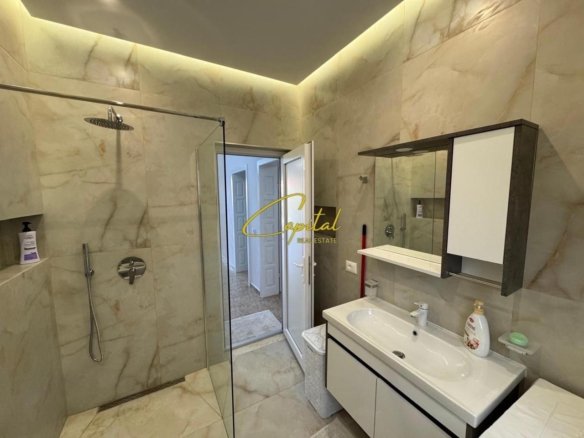 APARTAMENT ME QIRA 1+1 SHKOZE 40.000 LEKE