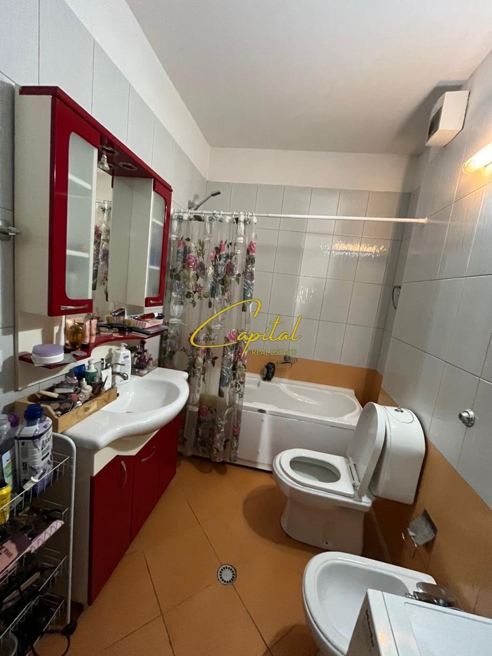 SHITET APARTAMENT 2+1 RRUGA E DIBRES 33.000.000 LEKE