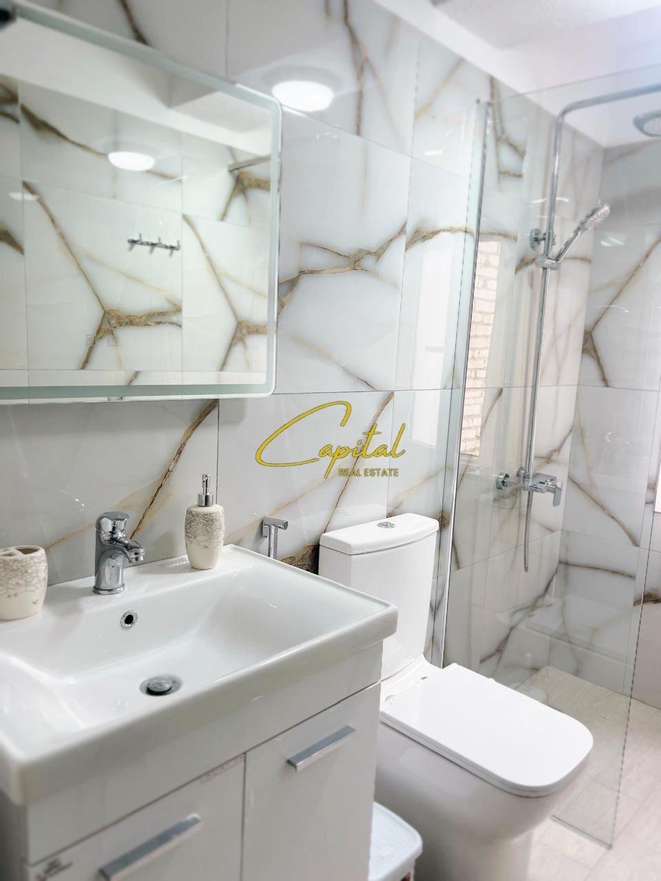 APARTAMENT ME QIRA 1+1 RRUGA E DURRESIT 65.000 LEKE
