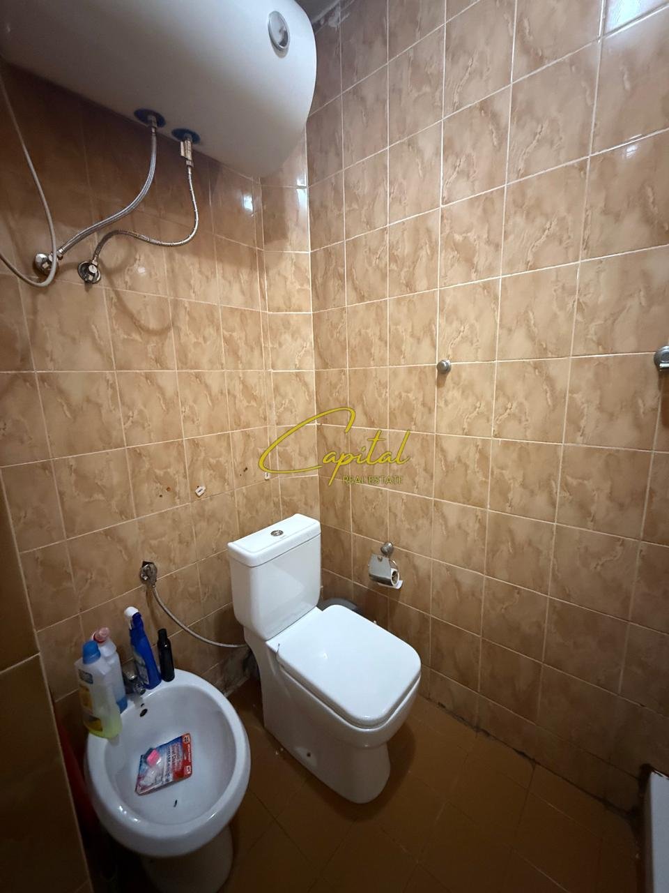 WhatsApp Image 2026-03-18 at 1.36.36 PM APARTAMENT EM QIRA 1+1 ISH TREGU ELEKTRIK 40.000 LEKE