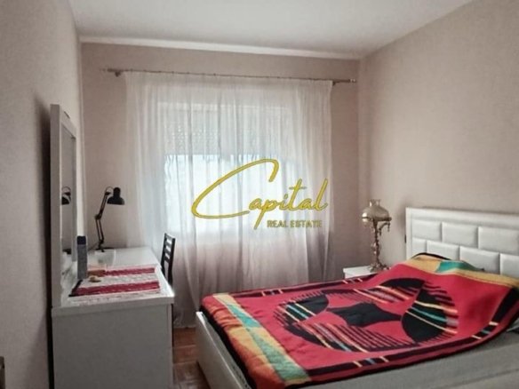 APARTAMENT EM QIRA 1+1 ISH TREGU ELEKTRIK 40.000 LEKE