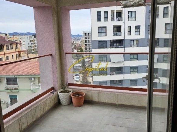 APARTAMENT ME QIRA 2+1 ALI DEMI 550 EURO