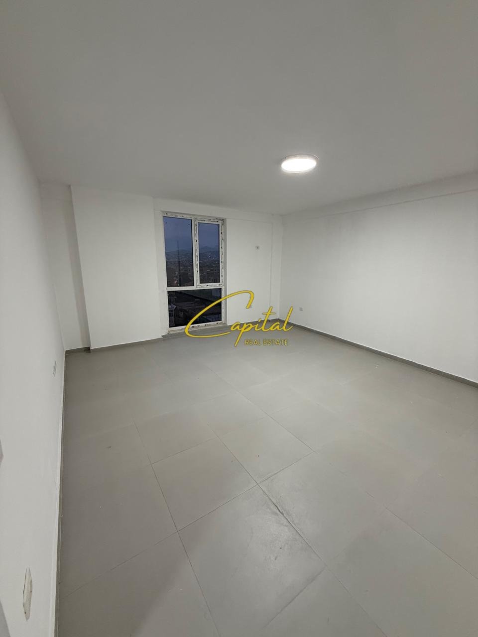 APARTAMENT ME QIRA 2+1 RRUGA E DIBRES 40.000 LEKE