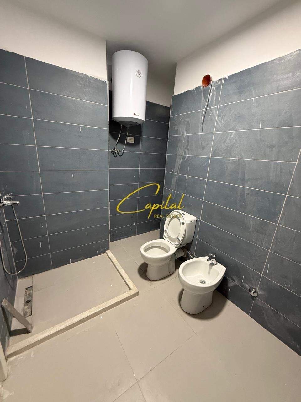 APARTAMENT ME QIRA 2+1 RRUGA E DIBRES 40.000 LEKE