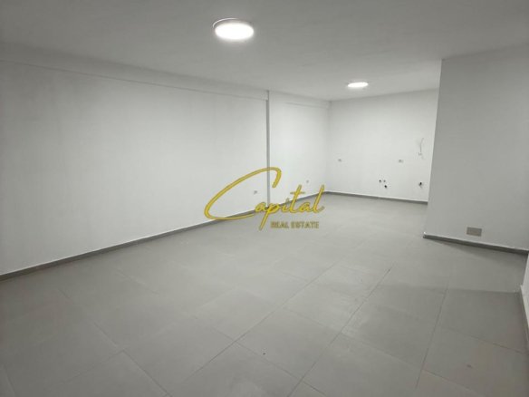 APARTAMENT ME QIRA 2+1 RRUGA E DIBRES 40.000 LEKE