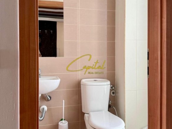 APARTAMENT TRIPLEX ME QIRA 2+1 PALLATI I BRIGADAVE 1.100 EURO