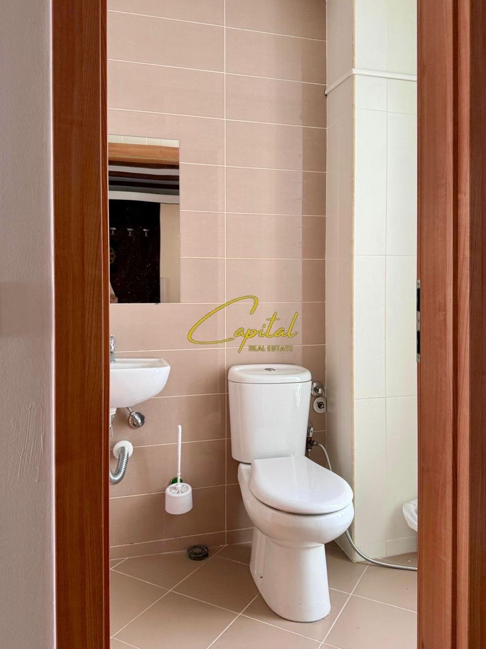 APARTAMENT TRIPLEX ME QIRA 2+1 PALLATI I BRIGADAVE 1.100 EURO