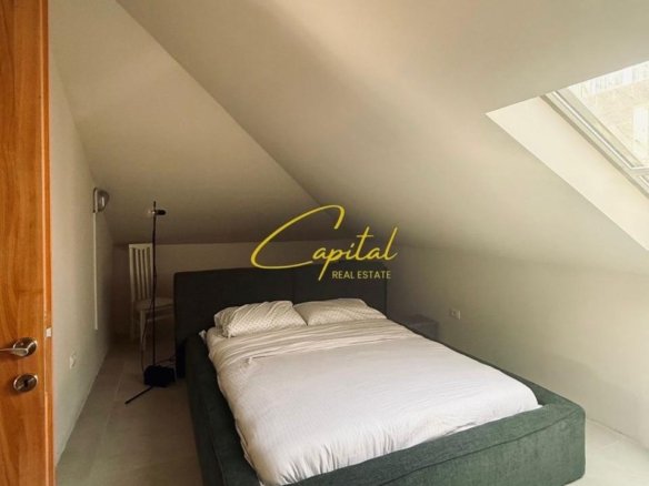 APARTAMENT TRIPLEX ME QIRA 2+1 PALLATI I BRIGADAVE 1.100 EURO